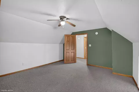 Bedroom - 144 E Franklin St, Denver, IA 50622 photo 2 of 5