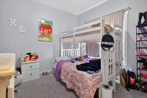 Bedroom - 2324 Maynard Ave, Waterloo, IA 50701 photo 2 of 6