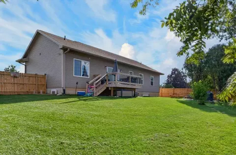 Exterior - 2324 Maynard Ave, Waterloo, IA 50701 photo 6 of 8