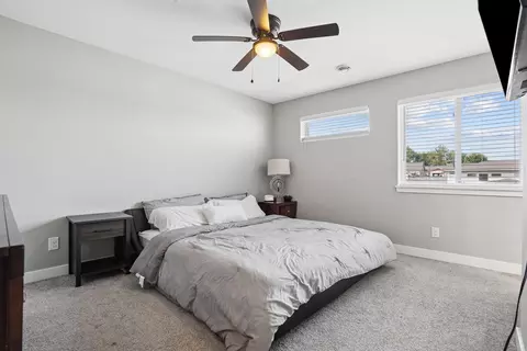 Bedroom - 813 Grindstone Cir, Waterloo, IA 50702 photo 3 of 3