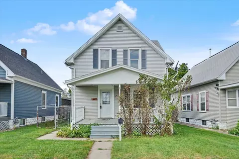 1024 SW 9th St, Cedar Rapids, IA 52404