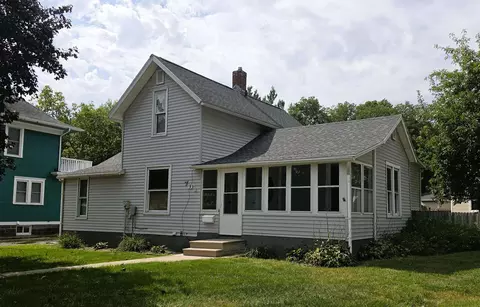 701 Commercial St, La Porte City, IA 50651
