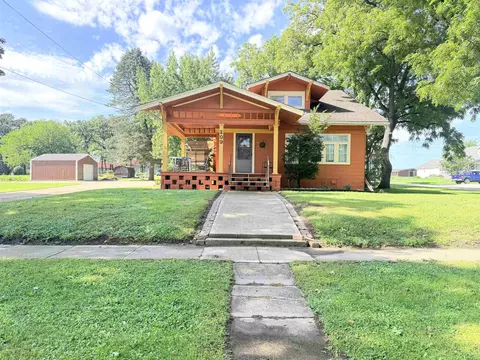 209 N High St, Greene, IA 50636