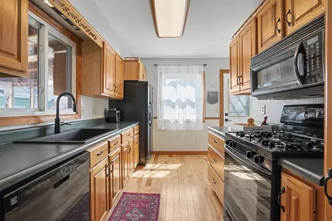 Kitchen - 1740 Corning Ave, Waterloo, IA 50701 photo 2 of 2