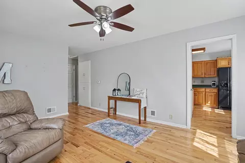 Entry Way - 1740 Corning Ave, Waterloo, IA 50701 photo 1 of 3