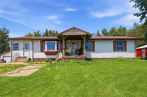 12039 Wright Rd, La Porte City, IA 50651