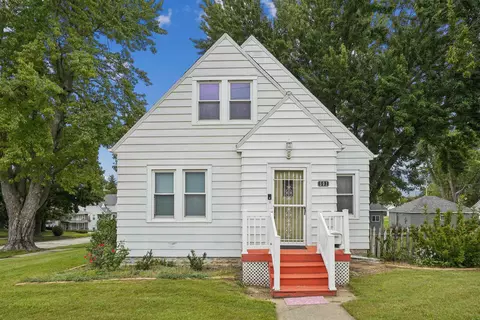 501507 E Charles St, Oelwein, IA 50662