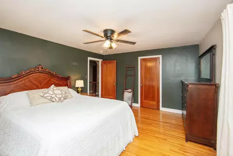 Bedroom - 515 Cornwall Ave, Waterloo, IA 50702 photo 4 of 4