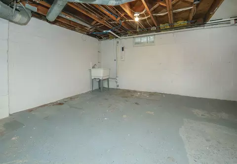 Other - 515 Cornwall Ave, Waterloo, IA 50702 photo 5 of 8