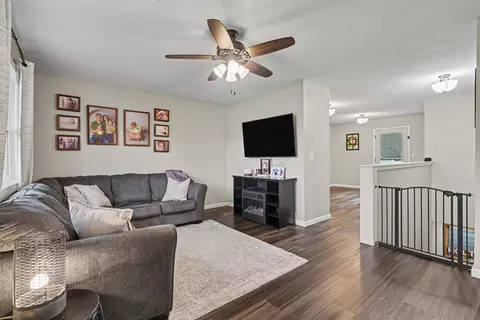 Other - 1004 David Dr, Independence, IA 50644 photo 2 of 10