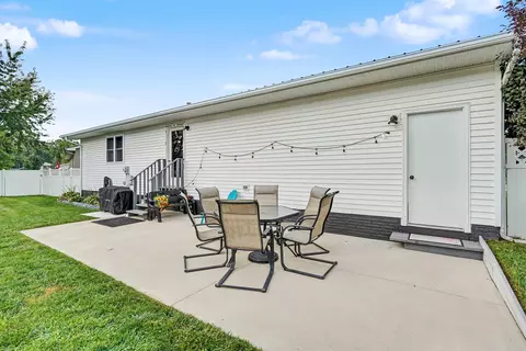 Other - 1004 David Dr, Independence, IA 50644 photo 10 of 10