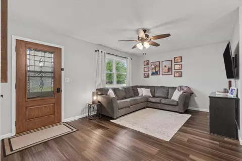 Other - 1004 David Dr, Independence, IA 50644 photo 1 of 10