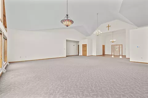 Living - 101 E 13th St, Sumner, IA 50674 photo 4 of 7