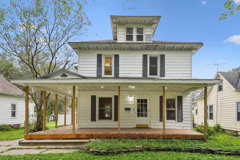 110 5th Ave SE, Oelwein, IA 50662