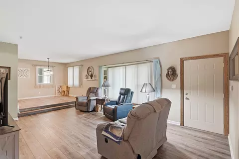 Other - 3306 Midway Dr, Waterloo, IA 50701 photo 2 of 9