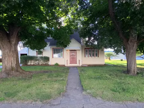 Exterior - 219 Main St, Plainfield, IA 50666 photo 3 of 11