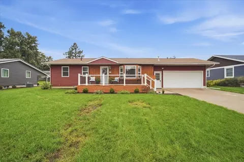 14 Bruce Ln, La Porte City, IA 50651