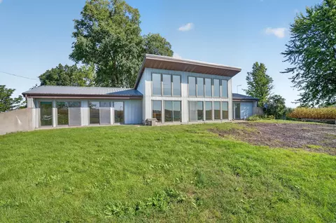 30152 Jay Ave, Parkersburg, IA 50665