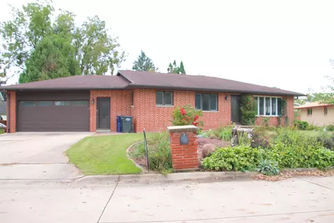 105 Bishop, La Porte City, IA 50651