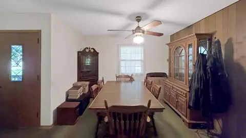 Dining - 13726 230th St, Eldora, IA 50627 photo 2 of 2
