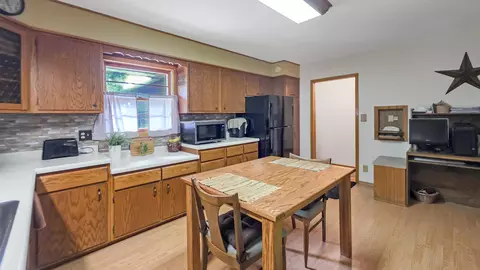 Kitchen - 13726 230th St, Eldora, IA 50627 photo 3 of 3
