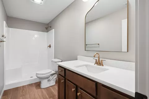 Bath - 4610 Sonoma Dr, Cedar Falls, IA 50613 photo 4 of 4