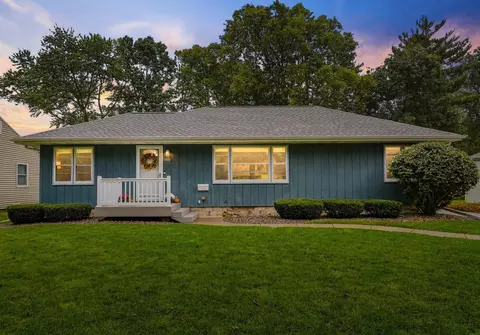 3110 Alameda St, Cedar Falls, IA 50613
