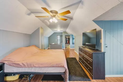 Bedroom - 1520 E Mitchell Ave, Waterloo, IA 50702 photo 5 of 7