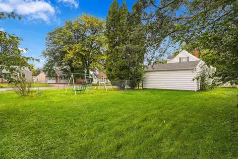 Exterior - 1520 E Mitchell Ave, Waterloo, IA 50702 photo 2 of 3