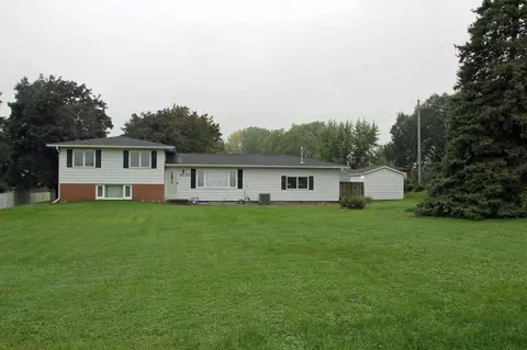 6223 Logan Ave, Waterloo, IA 50703