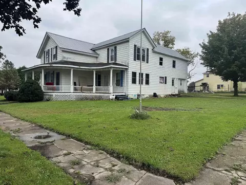 135 W Merrill St, Lime Springs, IA 52155