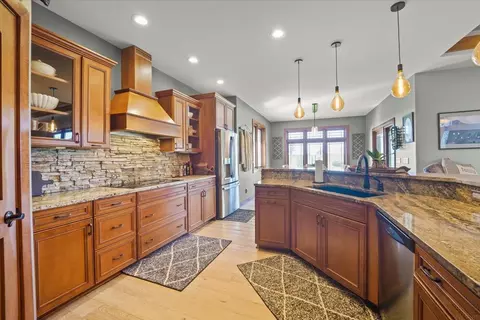 Kitchen - 402 Eagle Ct, Shellsburg, IA 52332 photo 2 of 6