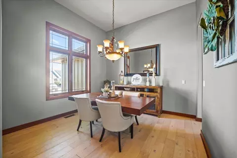 Dining - 402 Eagle Ct, Shellsburg, IA 52332 photo 3 of 3