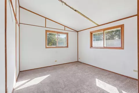 Bedroom - 1024 Triangle Dr, Shell Rock, IA 50670 photo 3 of 6