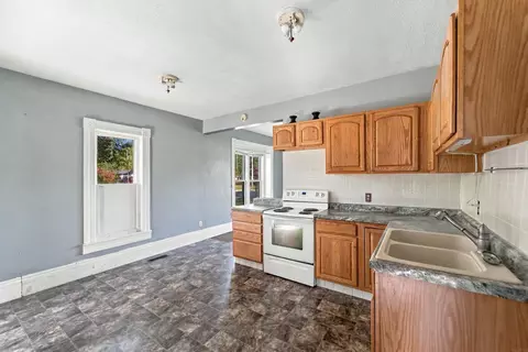 Kitchen - 424 E Jackson St, Shell Rock, IA 50670 photo 2 of 2