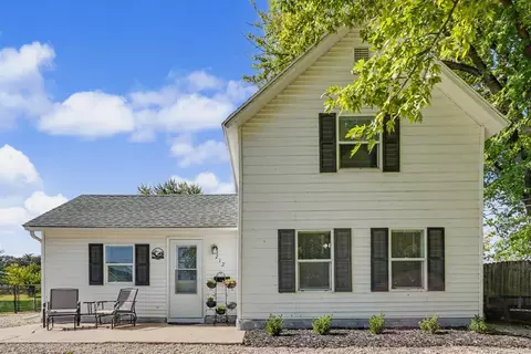 212 Berlin Ave, Traer, IA 50675