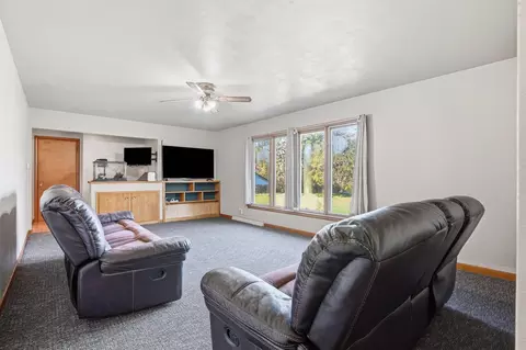 Living - 210 N 3rd St, Hazleton, IA 50641 photo 1 of 4
