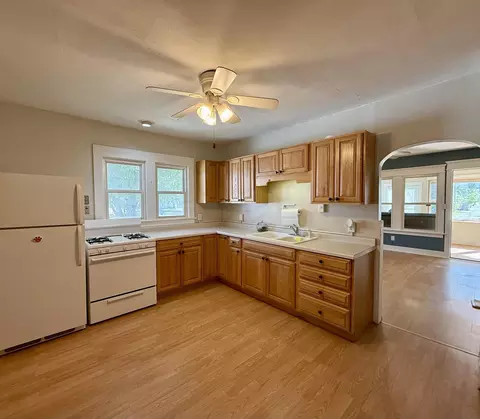 Kitchen - 612 Upton Ave, Waterloo, IA 50701 photo 2 of 3