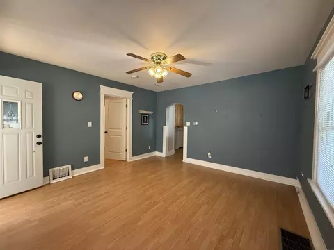 Living - 612 Upton Ave, Waterloo, IA 50701 photo 1 of 3