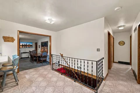 Entry Way - 417 N Maple St, Sumner, IA 50674 photo 2 of 2