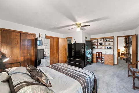 Bedroom - 417 N Maple St, Sumner, IA 50674 photo 2 of 5