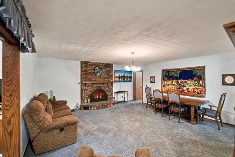 Living - 417 N Maple St, Sumner, IA 50674 photo 2 of 7
