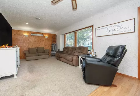 Living - 417 E 4th St, Readlyn, IA 50668 photo 1 of 2