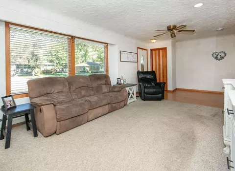 Living - 417 E 4th St, Readlyn, IA 50668 photo 2 of 2