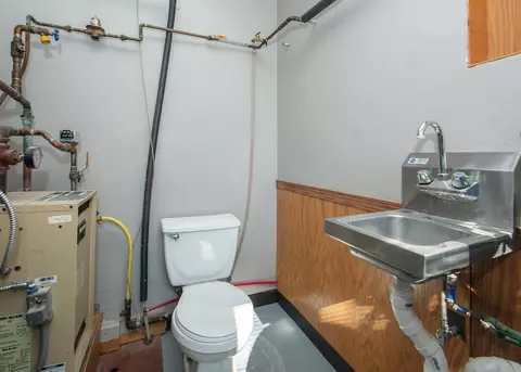 Bath - 417 E 4th St, Readlyn, IA 50668 photo 2 of 2