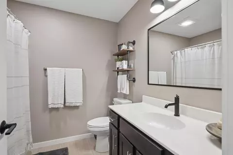 Bath - 1719 Waxwing Way, Waterloo, IA 50701 photo 2 of 2