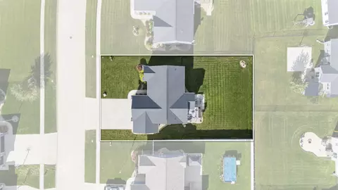 View/Area - 1719 Waxwing Way, Waterloo, IA 50701 photo 2 of 5