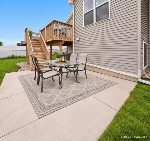 Exterior - 1719 Waxwing Way, Waterloo, IA 50701 photo 6 of 8