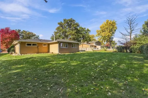 Exterior - 4212 Crestview Dr, Cedar Falls, IA 50613 photo 3 of 7