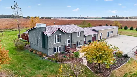 12333 Kober Rd, La Porte City, IA 50651